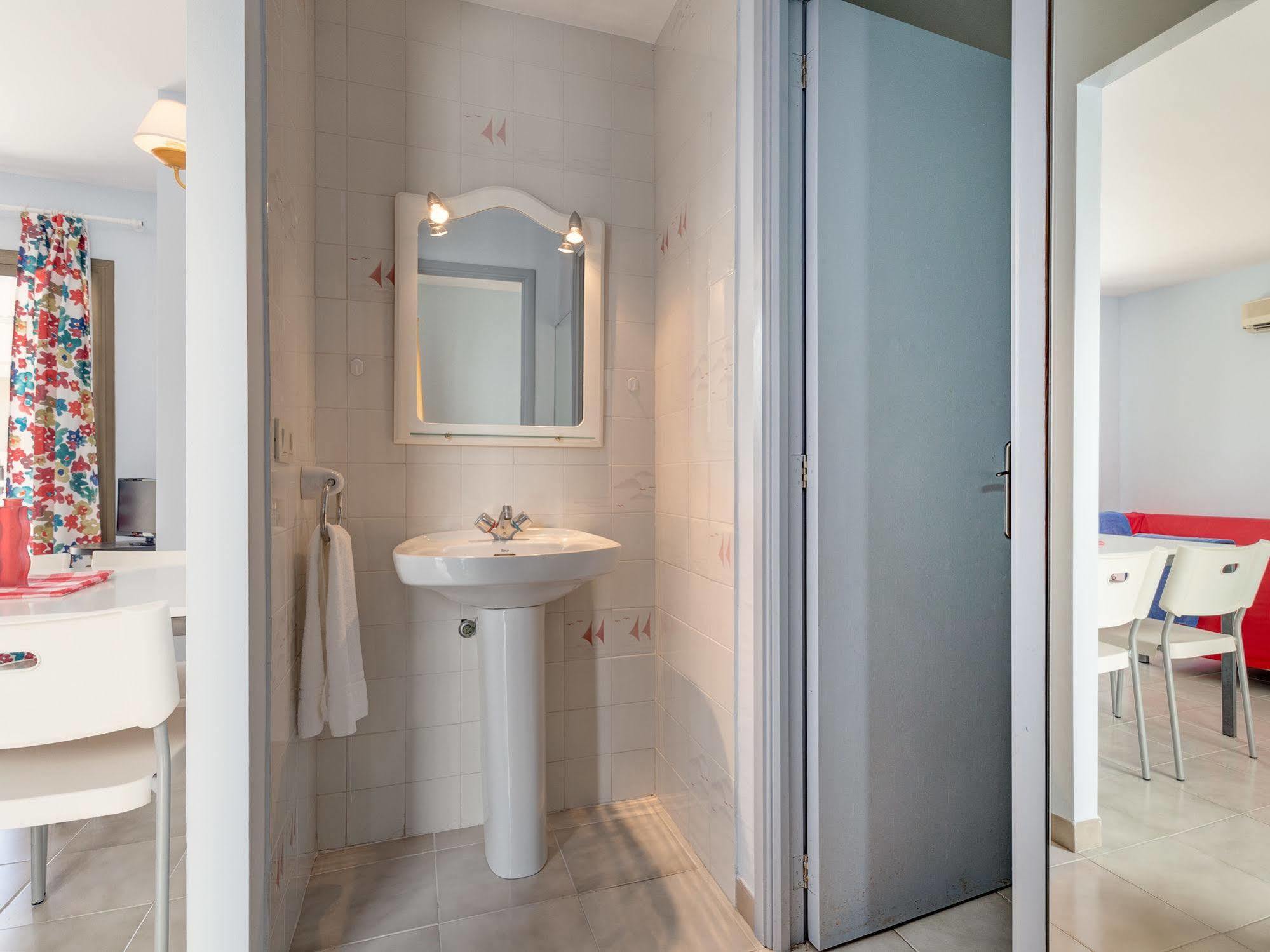 Apartamentos Lago Colonia de Sant Jordi Eksteriør billede